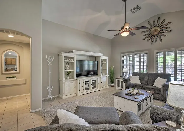 Pool, Hot Tub & Patio: Oasis Desert Getaway * Mesa